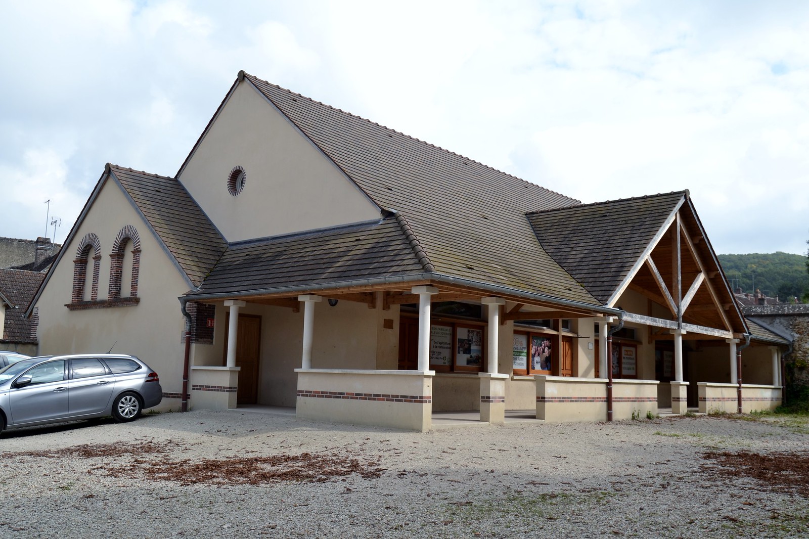 Photo 1